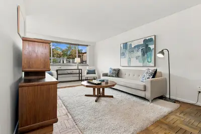 158 Crescent Road 102, Toronto, On M4w 1v2
