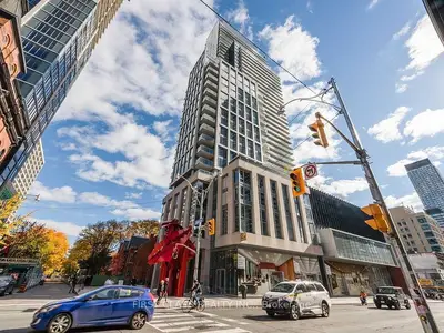 1 Gloucester Street 915, Toronto, On M4y 1l8
