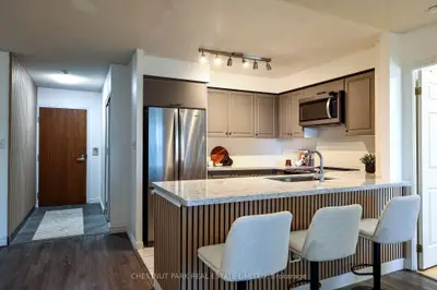 23 Lorraine Drive 615, Toronto, On M2n 6z6