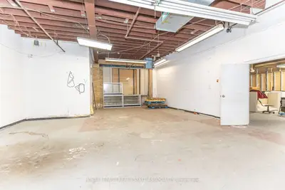 381 Richmond Street E Unit A, Toronto, On M5a 1p6