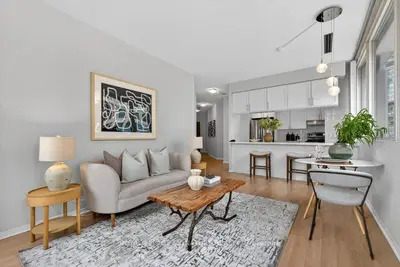 555 Yonge Street 707, Toronto, On M4y 3a6