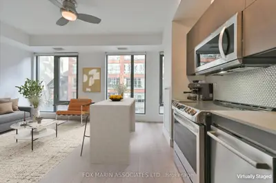32 Camden Street 301, Toronto, On M5v 0g4