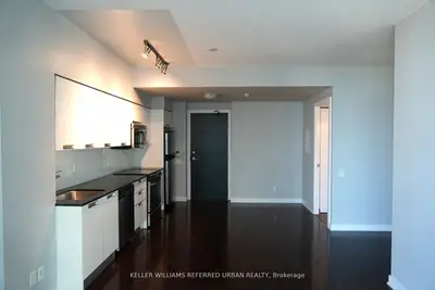 33 Charles Street E 3401, Toronto, On M4y 0a2