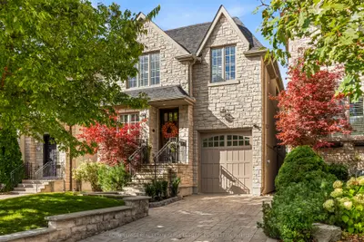 130 Donlea Drive, Toronto, On M4g 2m5