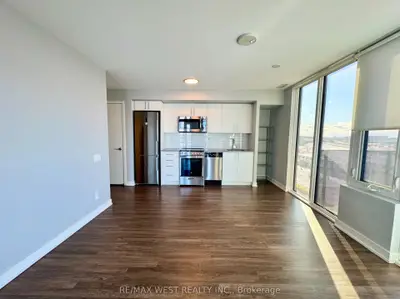 38 Monte Kwinter Court 620, Toronto, On M3h 0e2