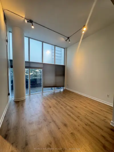 33 Iceboat Terrace G19, Toronto, On M5a 4a5