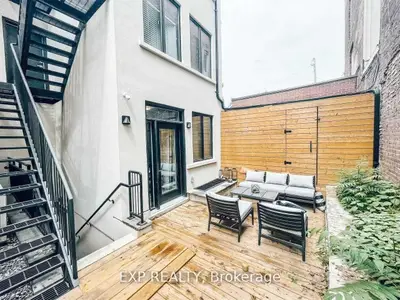 271 Ontario Street 4, Toronto, On M5a 2v6