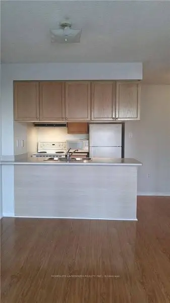 889 Bay Street 601, Toronto, On M5s 3k5