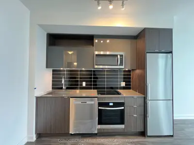 135 Lower Sherbourne Street 1954, Toronto, On M5a 1y4