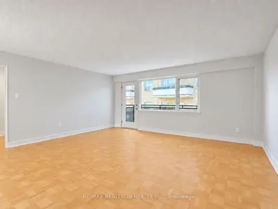 95 Lawton Boulevard 608, Toronto, On M4v 1z8