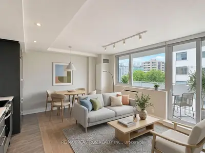 11 Walmer Road 304, Toronto, On M5r 2w9