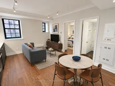 2 Clarendon Avenue 120, Toronto, On M4v 1h9