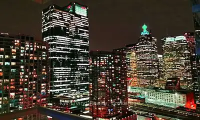 28 Freeland Street 5405, Toronto, On M5e 0e3