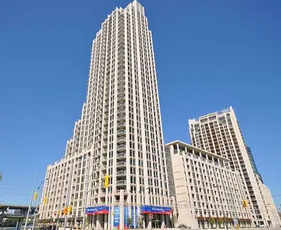 628 Fleet Street 401, Toronto, On M5v 1a8