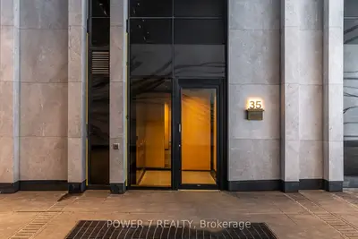 35 Mercer Street 1711, Toronto, On M5v 3c6