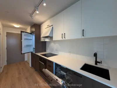 5 Quarrington Lane 2906, Toronto, On M3c 0s5