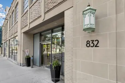 832 Bay Street 204, Toronto, On M5s 1z6