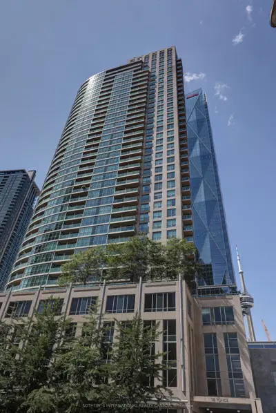 18 Yonge Street 1512, Toronto, On M5e 1z8