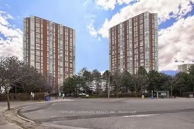 5 Concorde Place 702, Toronto, On M3c 3m8