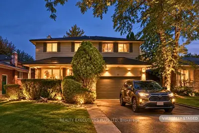 12 Mandel Crescent, Toronto, On M2h 1b9