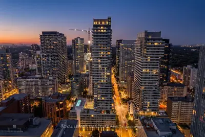 161 Roehampton Avenue 1805, Toronto, On M4p 0c8