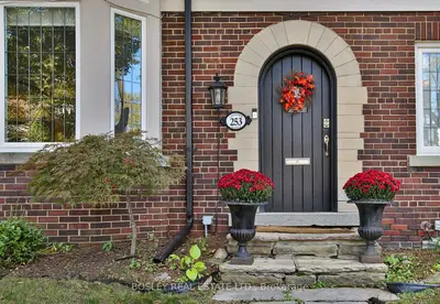 253 Glenview Avenue, Toronto, On M4r 1r4