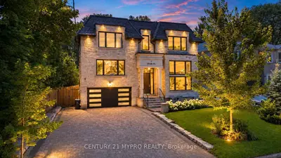 5 Glenelia Avenue, Toronto, On M2m 2k6