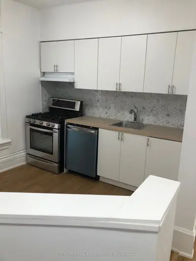198 Shaw Street 2, Toronto, On M6j 2w8