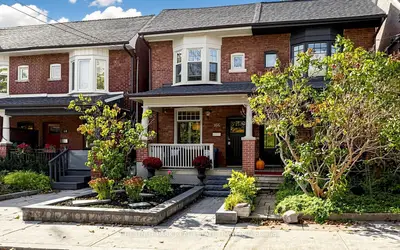 166 Rushton Road, Toronto, On M6g 3j1