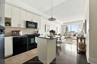 181 Wynford Drive 604, Toronto, On M3c 0c6