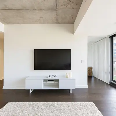 111 Bathurst Street 1004, Toronto, On M5v 2r1