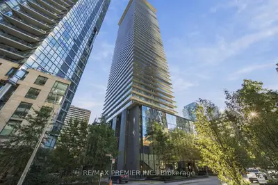 33 Charles Street E 1405, Toronto, On M4y 0a2