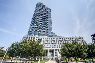 12 Bonnycastle Street 716, Toronto, On M5a 3y4