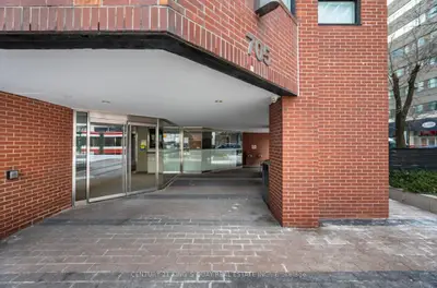 705 King Street W 409, Toronto, On M5v 2w8