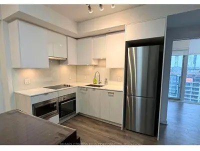 195 Redpath Avenue 3212, Toronto, On M4p 0e4