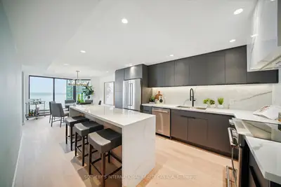 65 Harbour Square 1110, Toronto, On M5j 2l4