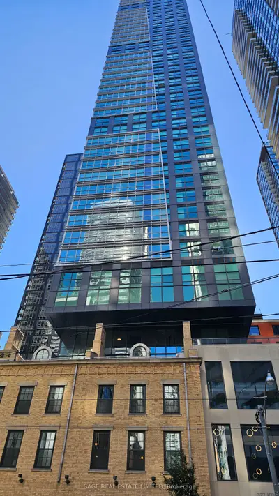 327 King Street W 1806, Toronto, On M5v 0w7