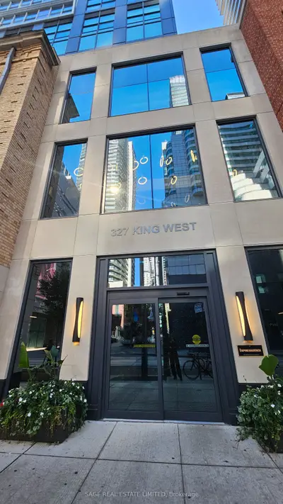 327 King Street W 1806, Toronto, On M5v 0w7