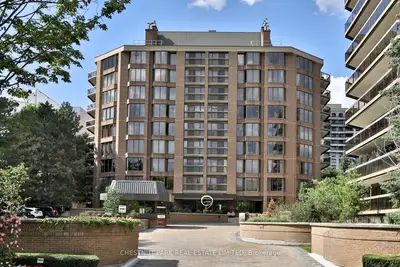 70 Rosehill Avenue 805, Toronto, On M4t 2w7