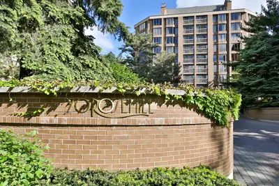 70 Rosehill Avenue 805, Toronto, On M4t 2w7