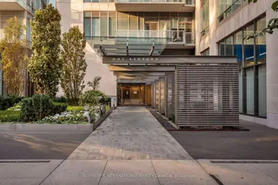 1 Bedford Road 1004, Toronto, On M5r 2j7