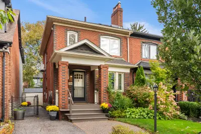 258 Deloraine Avenue, Toronto, On M5m 2b3