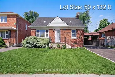 72 Hounslow Avenue, Toronto, On M2n 2a8