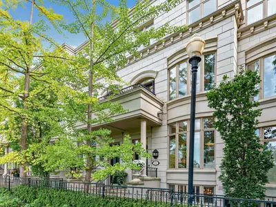 260 Russell Hill Road 21, Toronto, On M4v 2t3