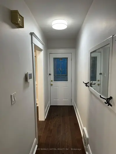 152 Montgomery Avenue, Toronto, On M4r 1e2