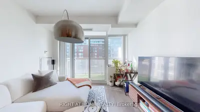 525 W Adelaide Street W 1223, Toronto, On M5v 0n7