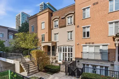 54 East Liberty Street 1021, Toronto, On M6k 3p3