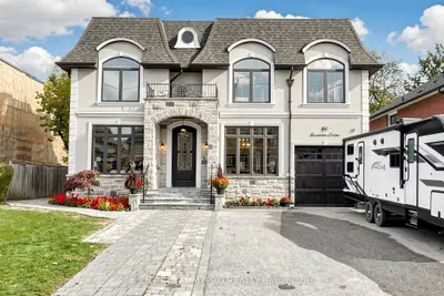 66 Lorraine Drive, Toronto, On M2n 2e7