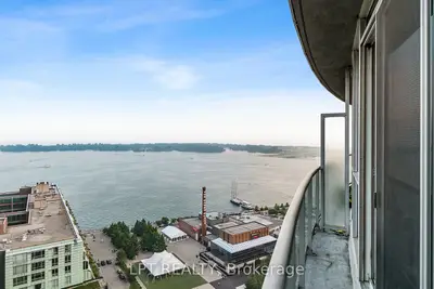 208 Queens Quay W 2604, Toronto, On M5j 2y5