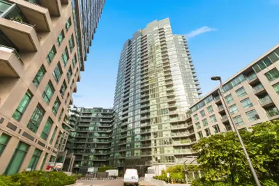 231 Fort York Boulevard 225, Toronto, On M5v 1b2